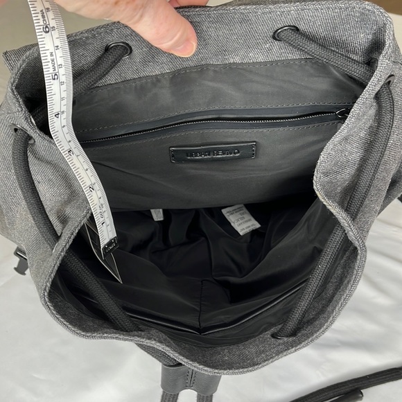 Urban Revivo Laid flat measures 17”x15” & depth 7”. - Picture 9 of 16